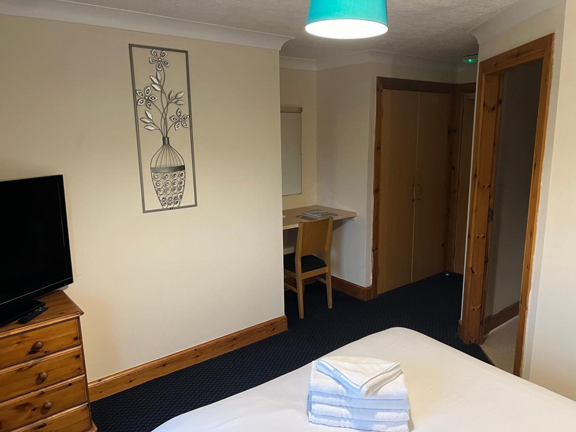 גרטנה Hazeldene Hotel מראה חיצוני תמונה